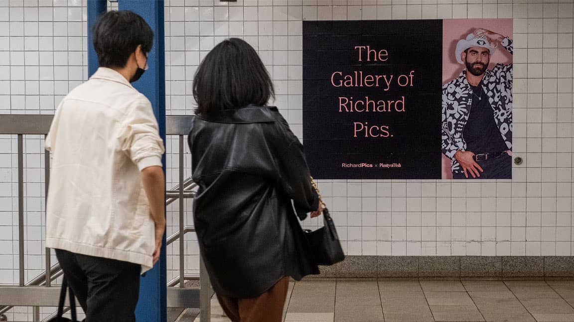 out of home transit subway advertising new york city plenty of fish app