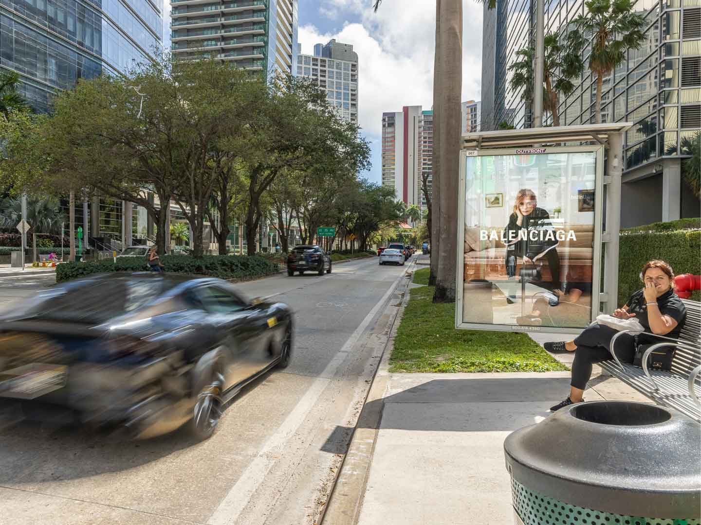 out of home bus shelter advertising miami