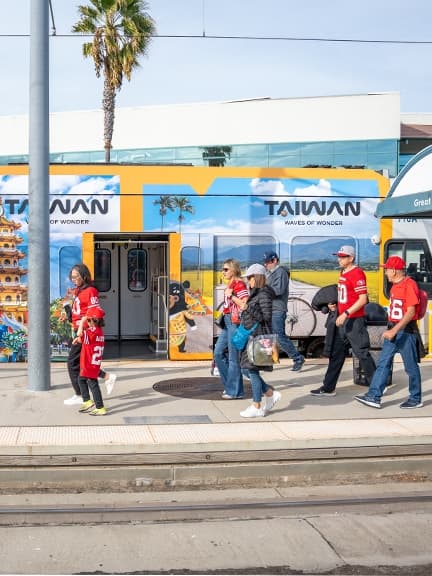 san francisco out of home advertising habbais nasseri associates bay area commuter light rail
