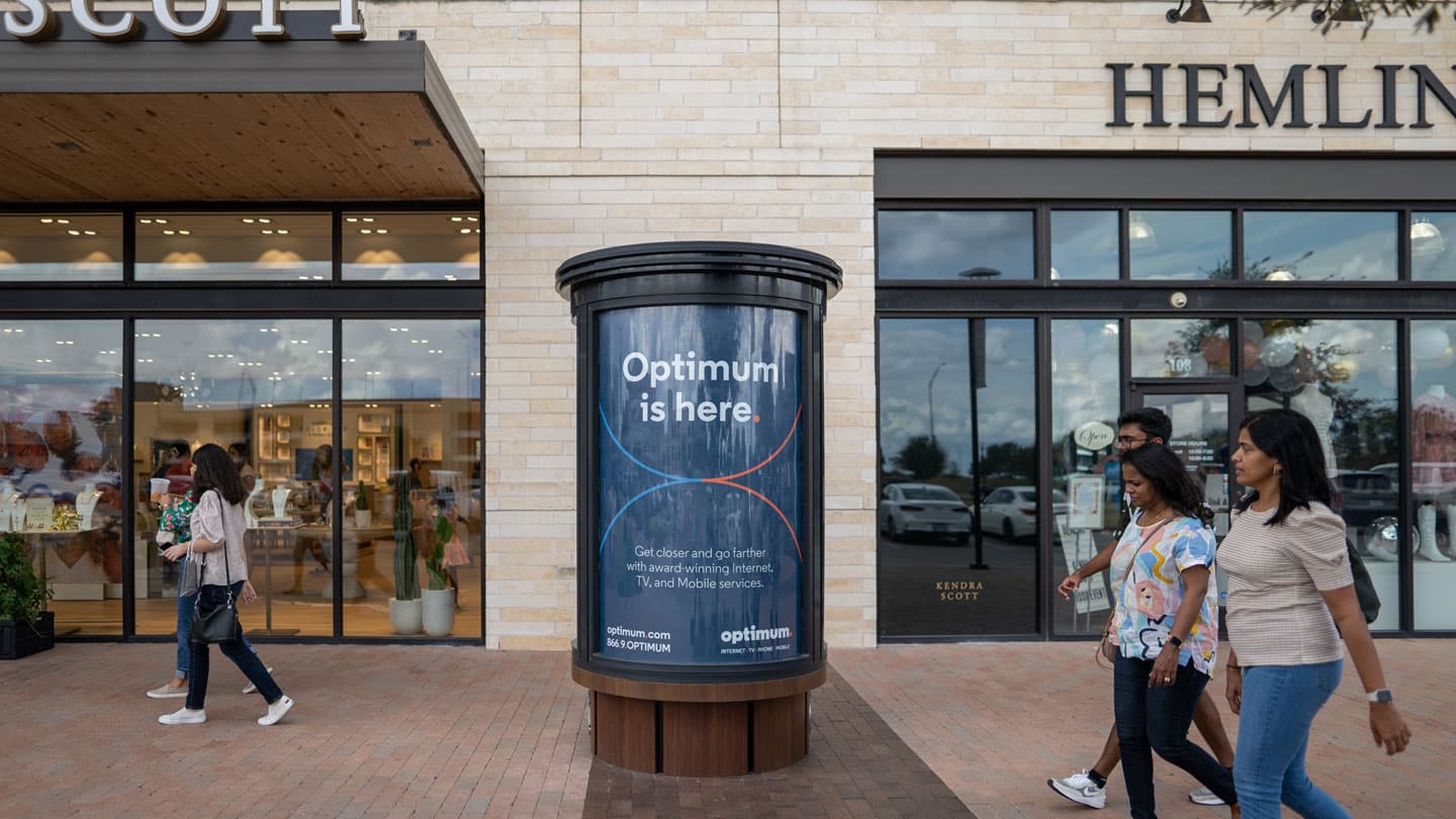 out of home lifestyle center place based advertising