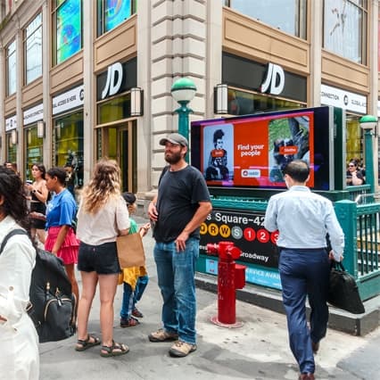 digital urban panels in new york city